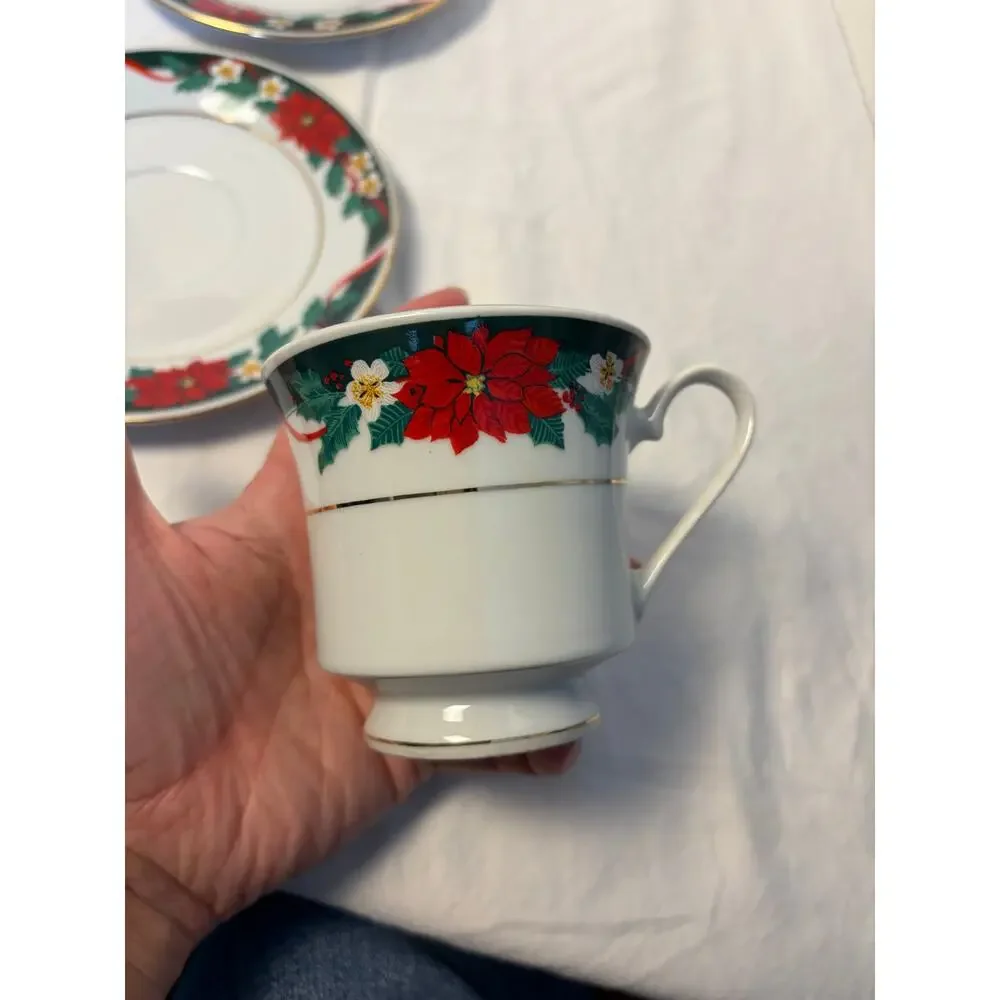 VTG Tienshan Deck the Halls China. set of 4 teacup & saucers, Christmas, holiday